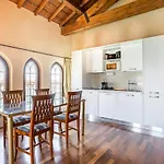 Apartamento Molino Stucky Ii *